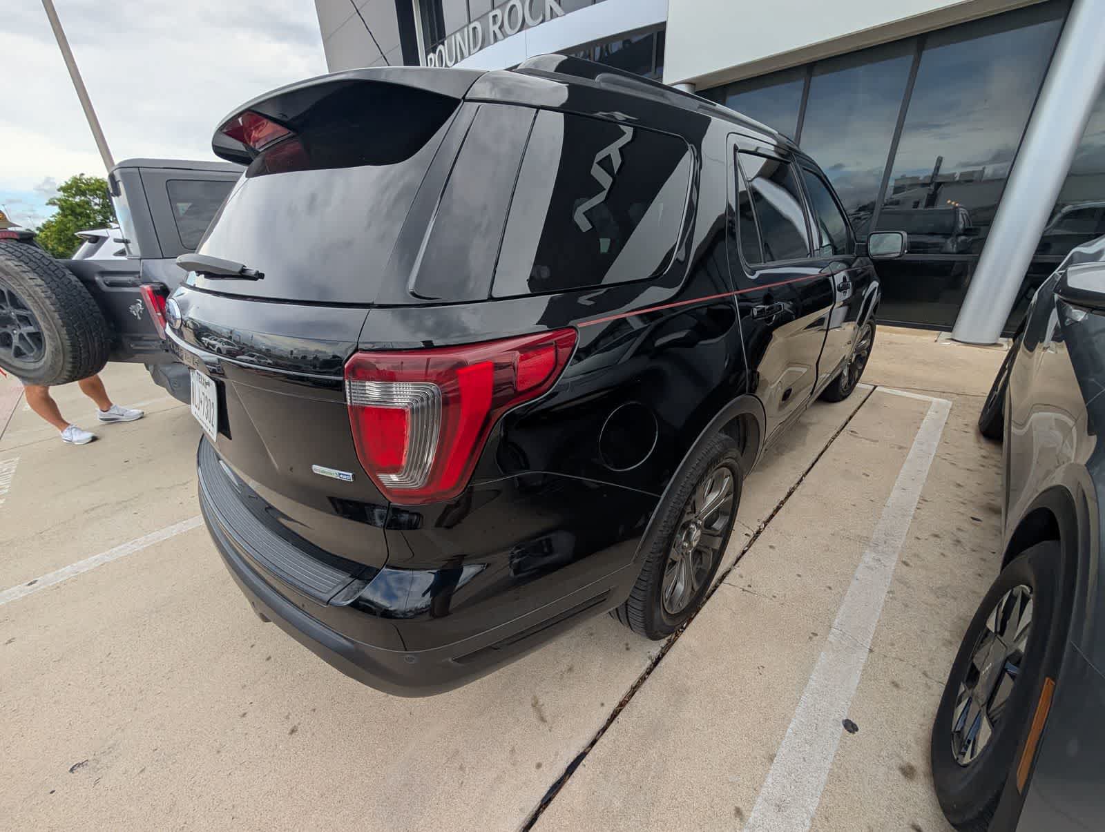 Used 2018 Ford Explorer Sport w/ Equipment Group 401A AWD/4WD image 4