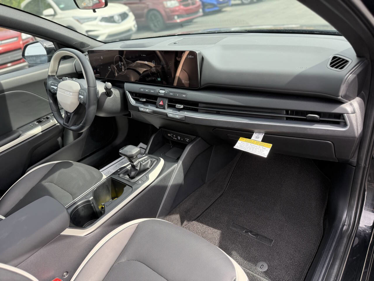Used 2025 Kia K4 GT-Line w/ GT-Line Premium Package FWD image 30