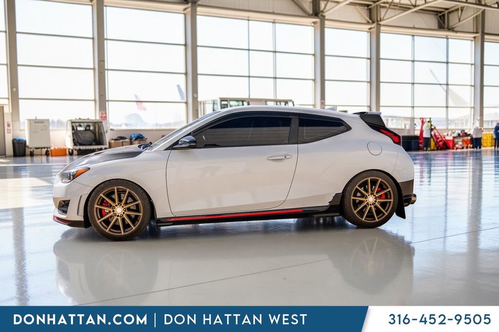Used 2020 Hyundai Veloster N video 2
