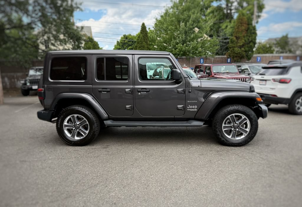 Used 2020 Jeep Wrangler Unlimited Sahara AWD/4WD image 4