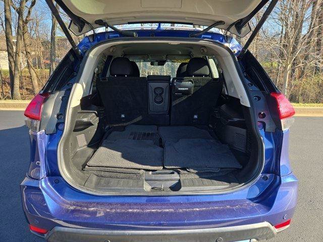 Used 2019 Nissan Rogue SV image 9
