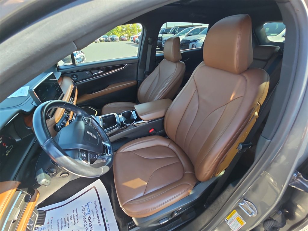 Used 2022 Lincoln Nautilus Reserve w/ Equipment Group 201A image 11