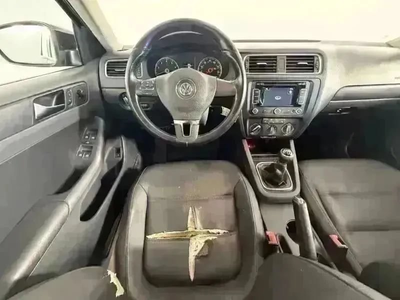 Used 2012 Volkswagen Jetta SE FWD image 11