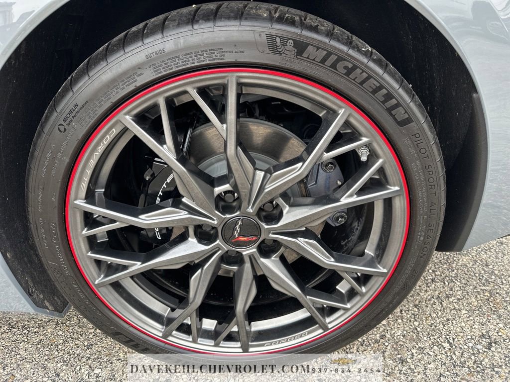 Used 2025 Chevrolet Corvette Stingray Coupe w/ 1LT image 39