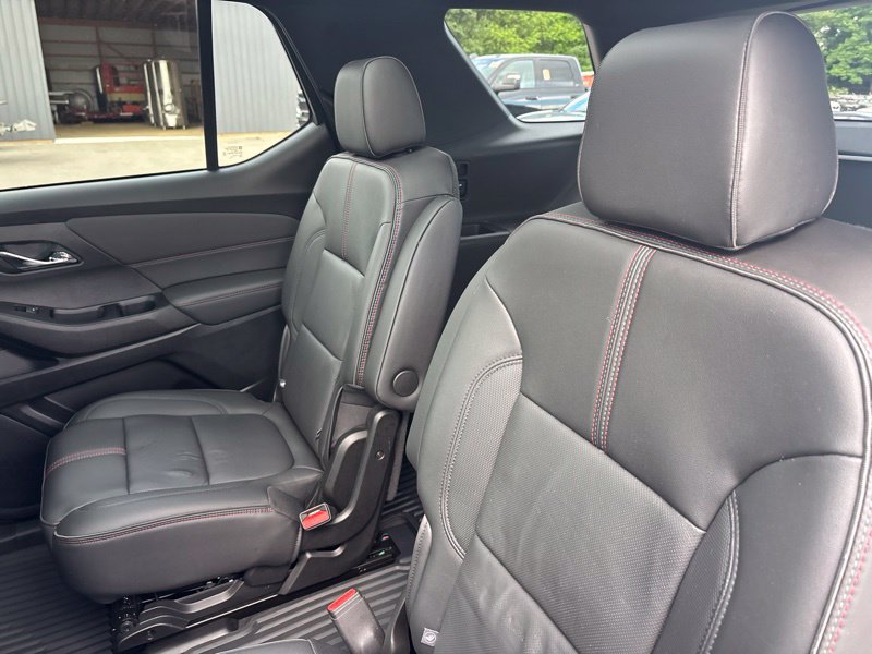 Used 2023 Chevrolet Traverse RS AWD/4WD image 20