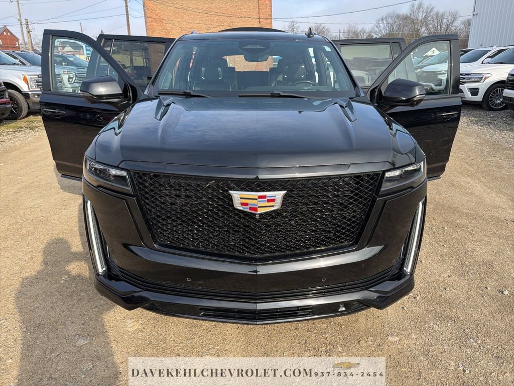 Used 2022 Cadillac Escalade ESV Sport w/ Touring Package AWD/4WD image 33