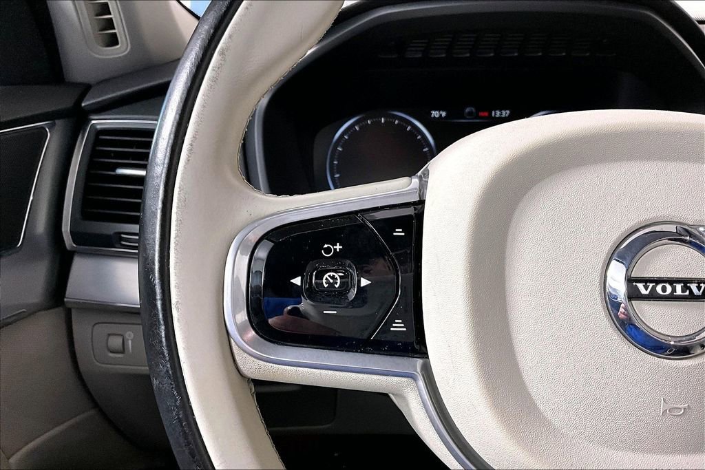 Used 2017 Volvo XC90 T6 Momentum w/ Vision Package image 18