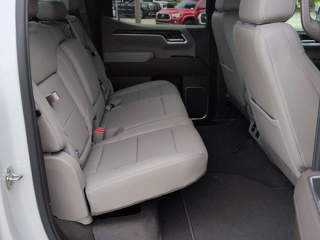 Certified 2026 GMC Sierra 1500 SLT image 24