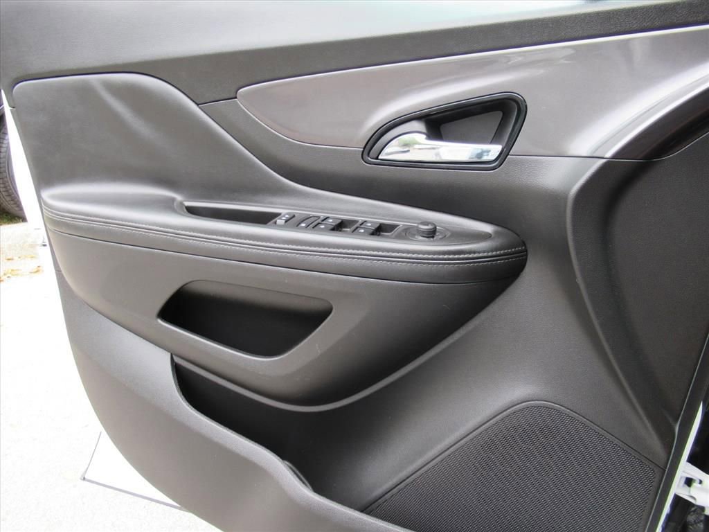 Used 2020 Buick Encore Preferred w/ Safety Package image 16