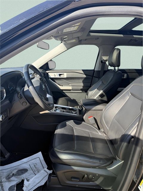 Used 2021 Ford Explorer Limited w/ Equipment Group 301A image 11