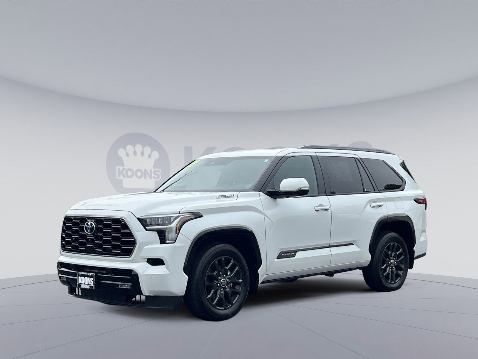 Used 2023 Toyota Sequoia Platinum AWD/4WD image 1