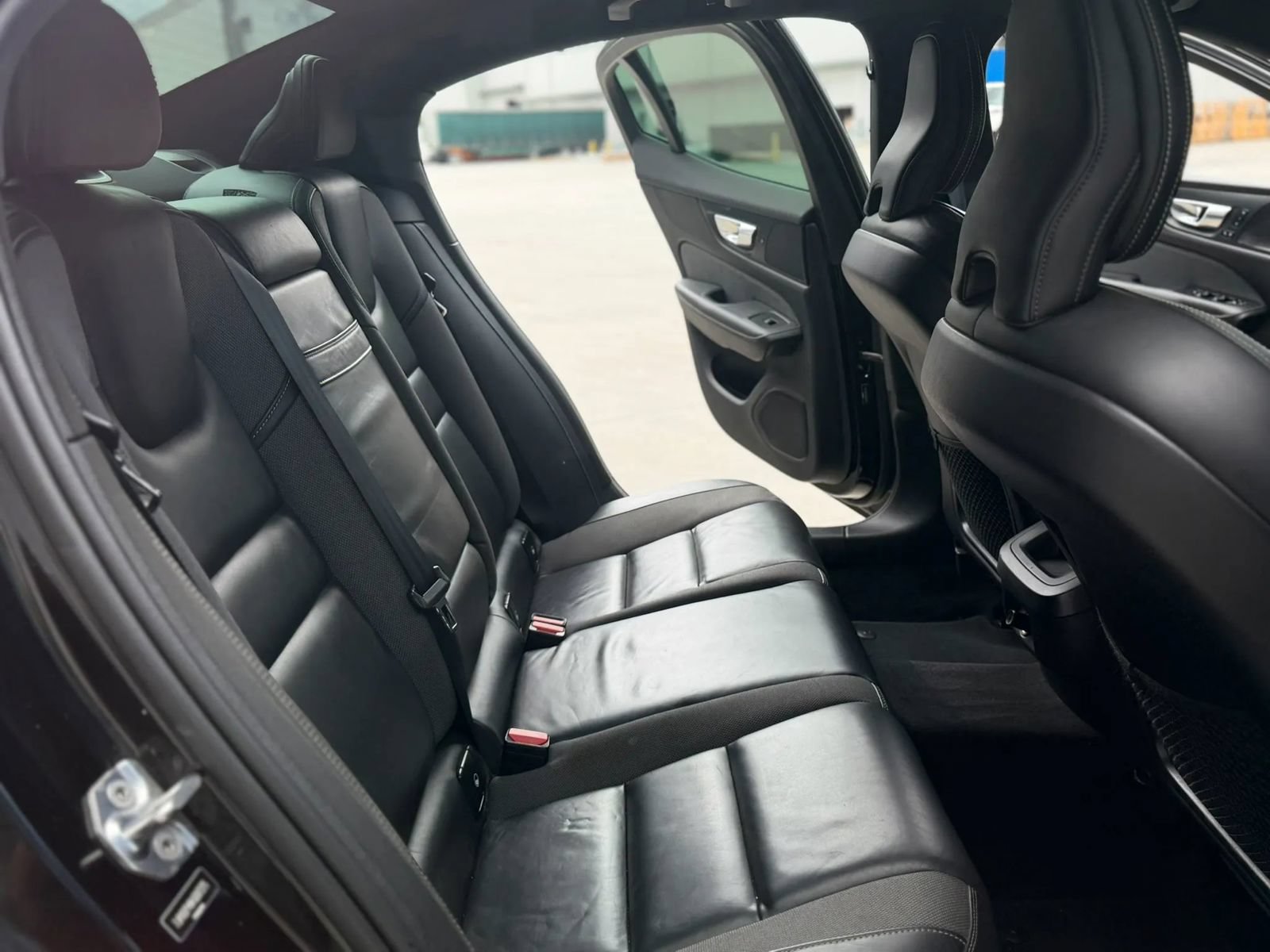 Used 2019 Volvo S60 T5 R-Design FWD image 23