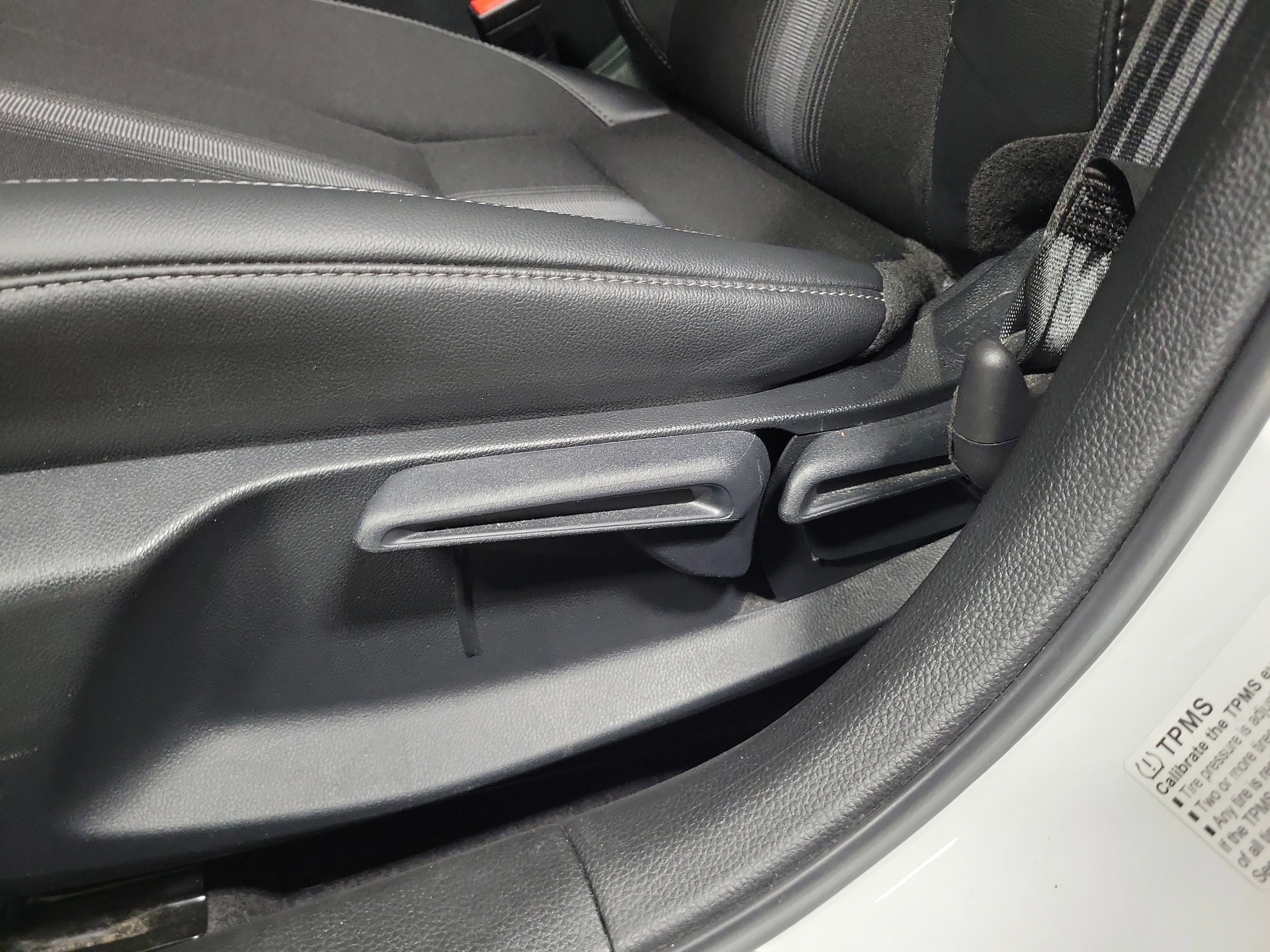 Used 2025 Honda Civic Sport image 17