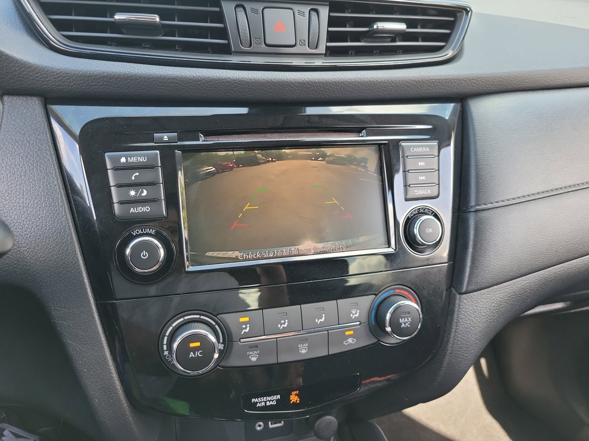 Used 2019 Nissan Rogue S w/ Special Edition Package FWD image 23