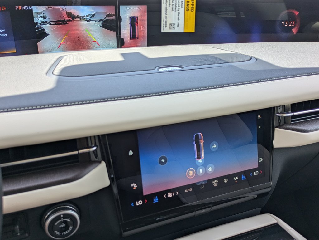 New 2027 Lincoln Navigator L Reserve AWD/4WD image 23