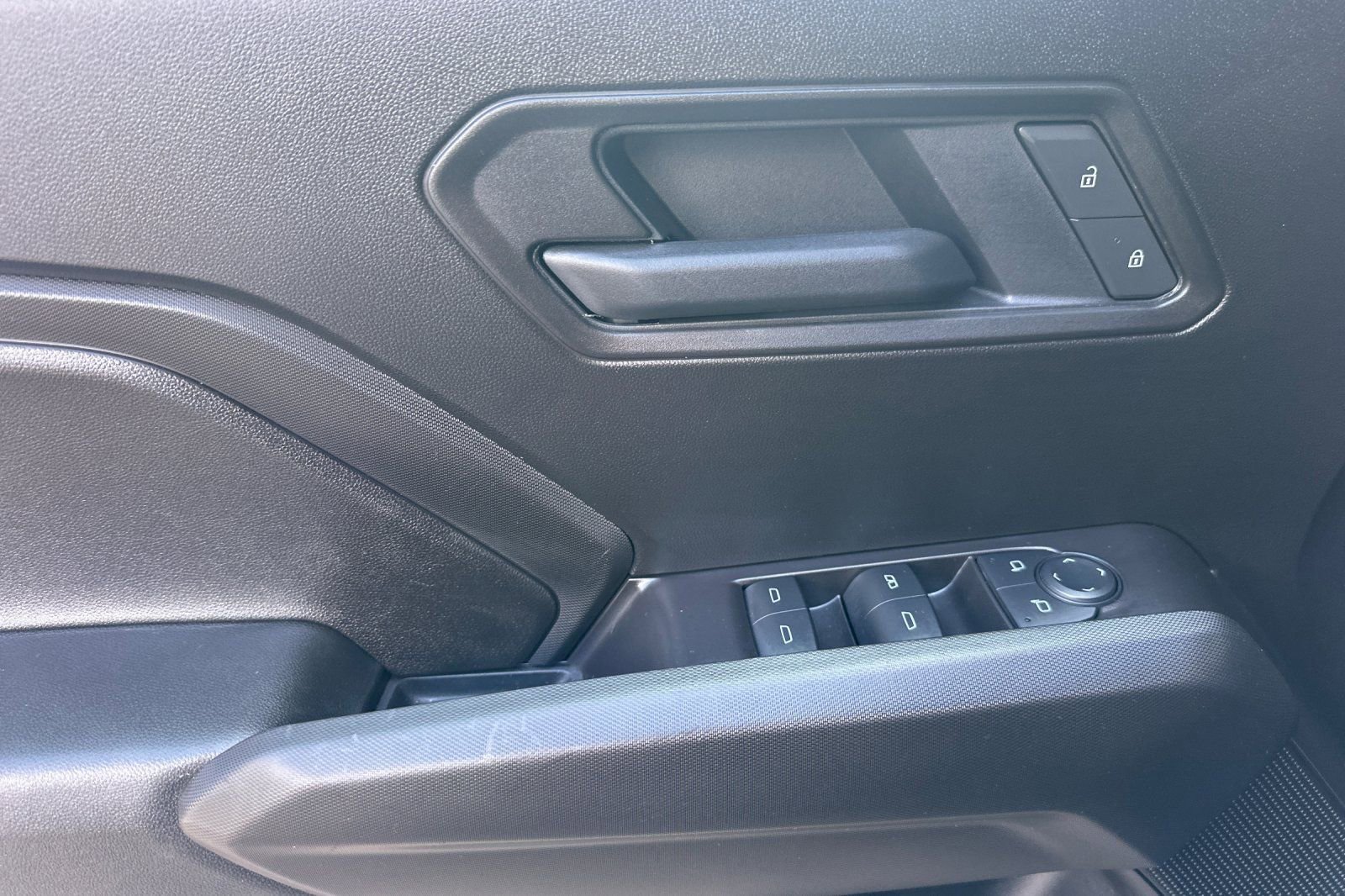 Used 2026 Chevrolet Colorado Trail Boss AWD/4WD image 11