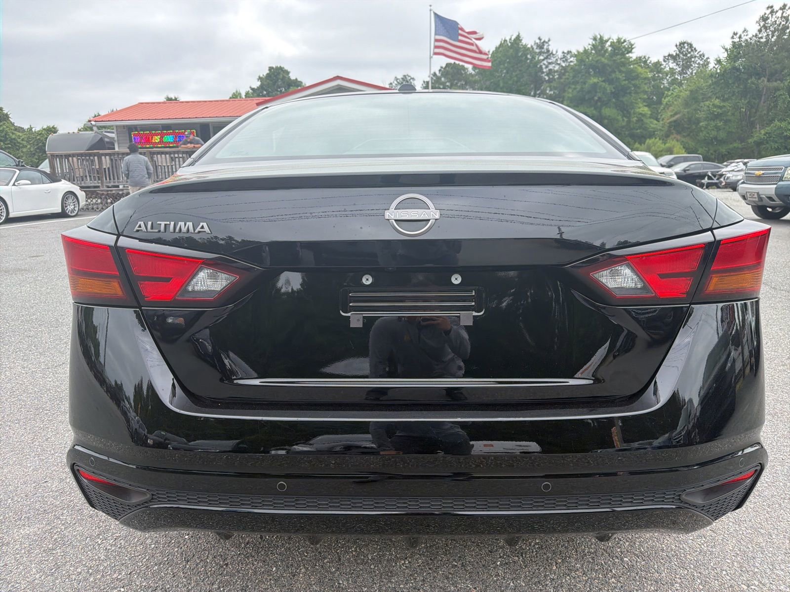 Used 2025 Nissan Altima 2.5 SV FWD image 5