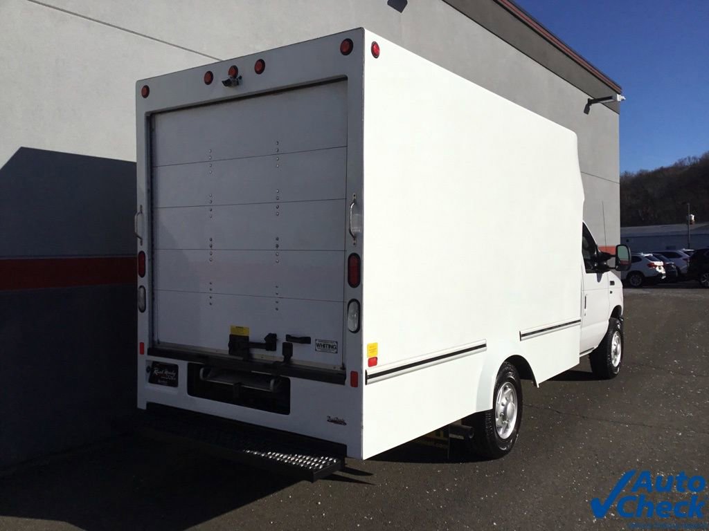 Used 2016 Ford E-350 and Econoline 350 Super Duty image 11