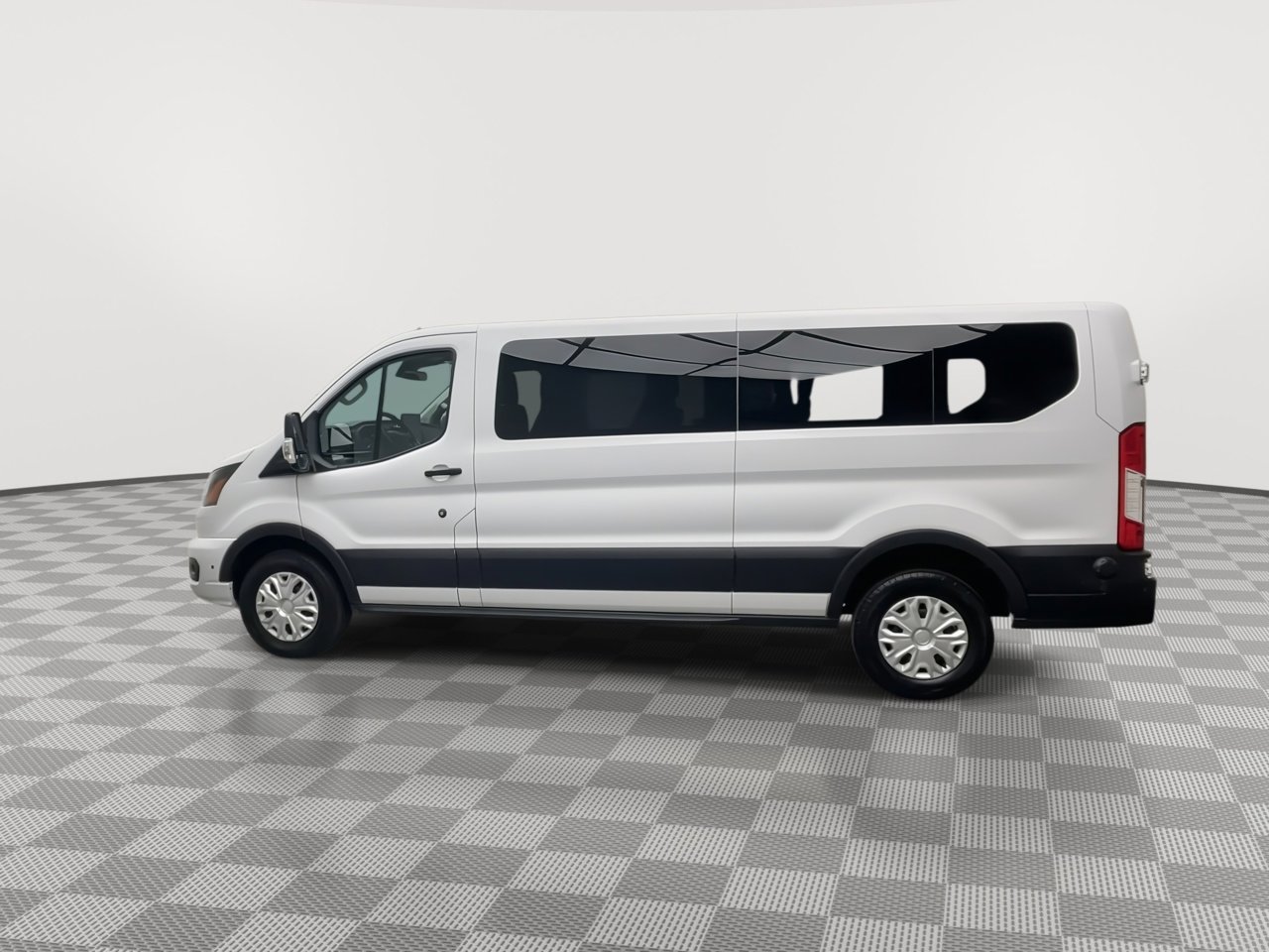 Certified 2024 Ford Transit 350 XLT image 34