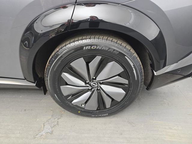 Used 2023 Nissan Ariya FWD image 16