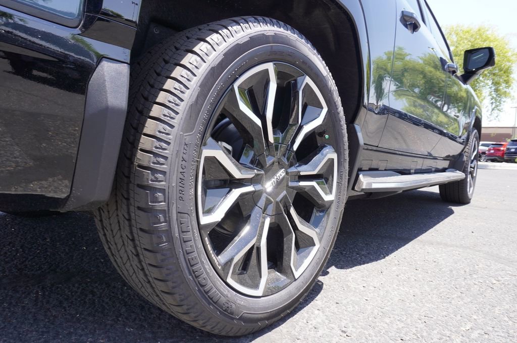 New 2025 GMC Sierra EV Denali image 6