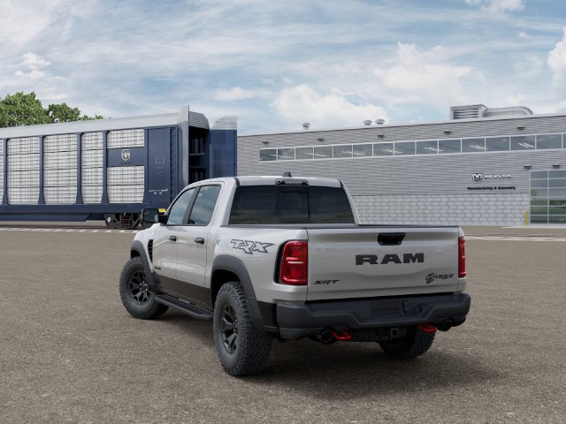 New 2027 RAM 1500 4x4 Crew Cab image 3