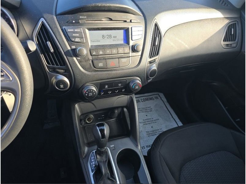 Used 2015 Hyundai Tucson GLS image 16