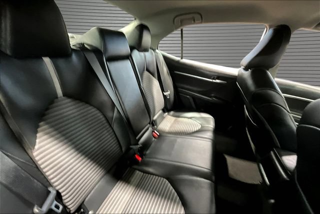 Used 2023 Toyota Camry SE FWD image 24