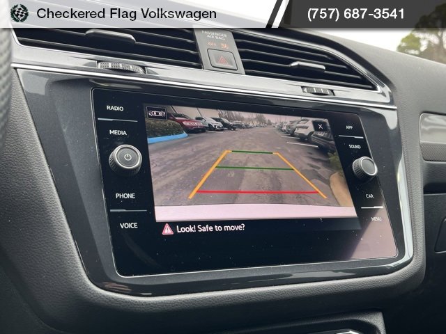 Used 2022 Volkswagen Tiguan SE R-Line image 38
