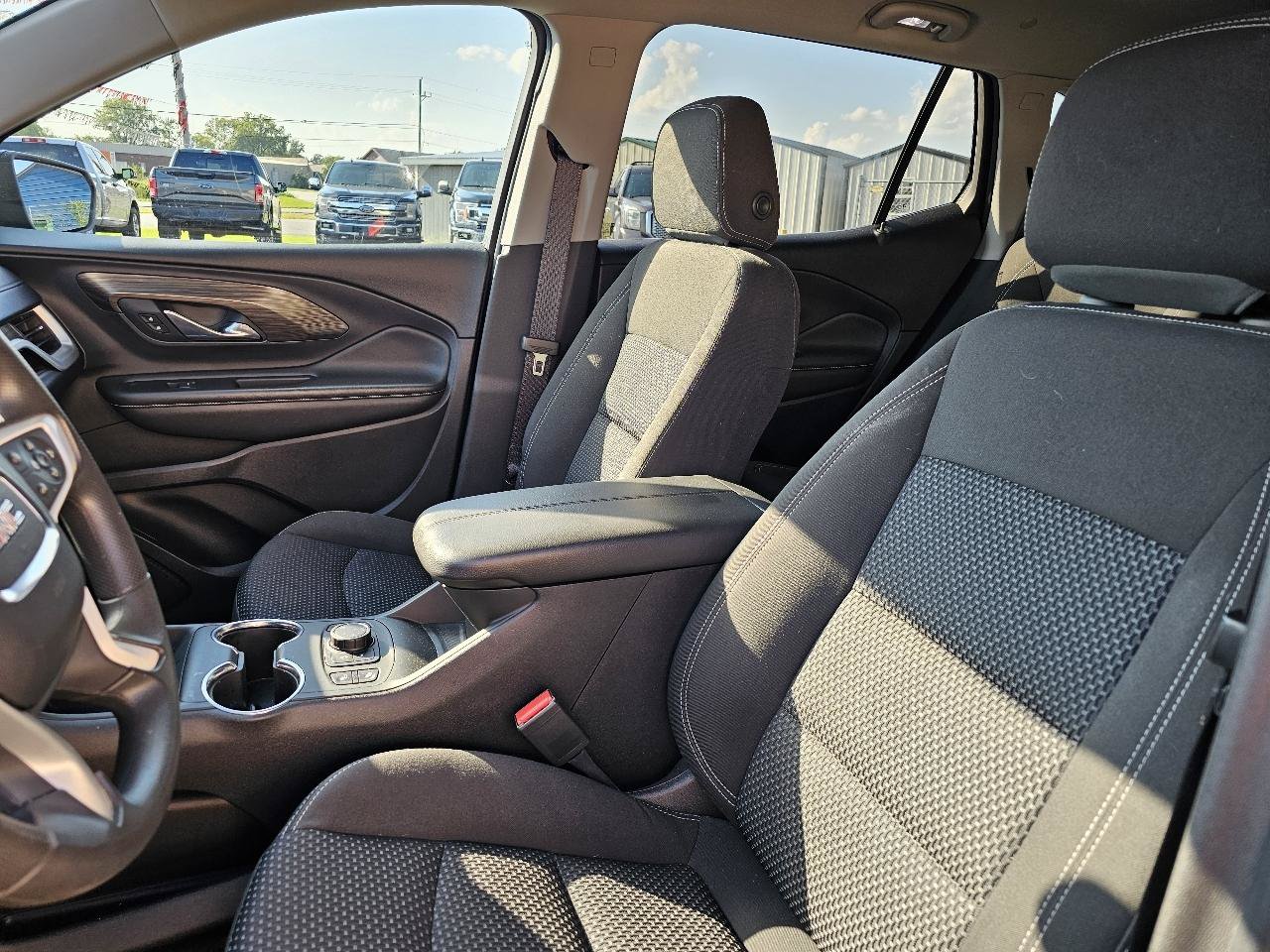 Used 2023 GMC Terrain SLE w/ Driver Convenience Package AWD/4WD image 7