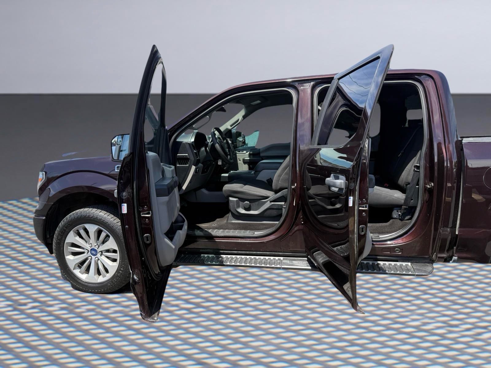 Used 2018 Ford F150 XL w/ Equipment Group 101A Mid AWD/4WD image 10