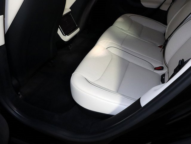 Used 2023 Tesla Model S Plaid image 27