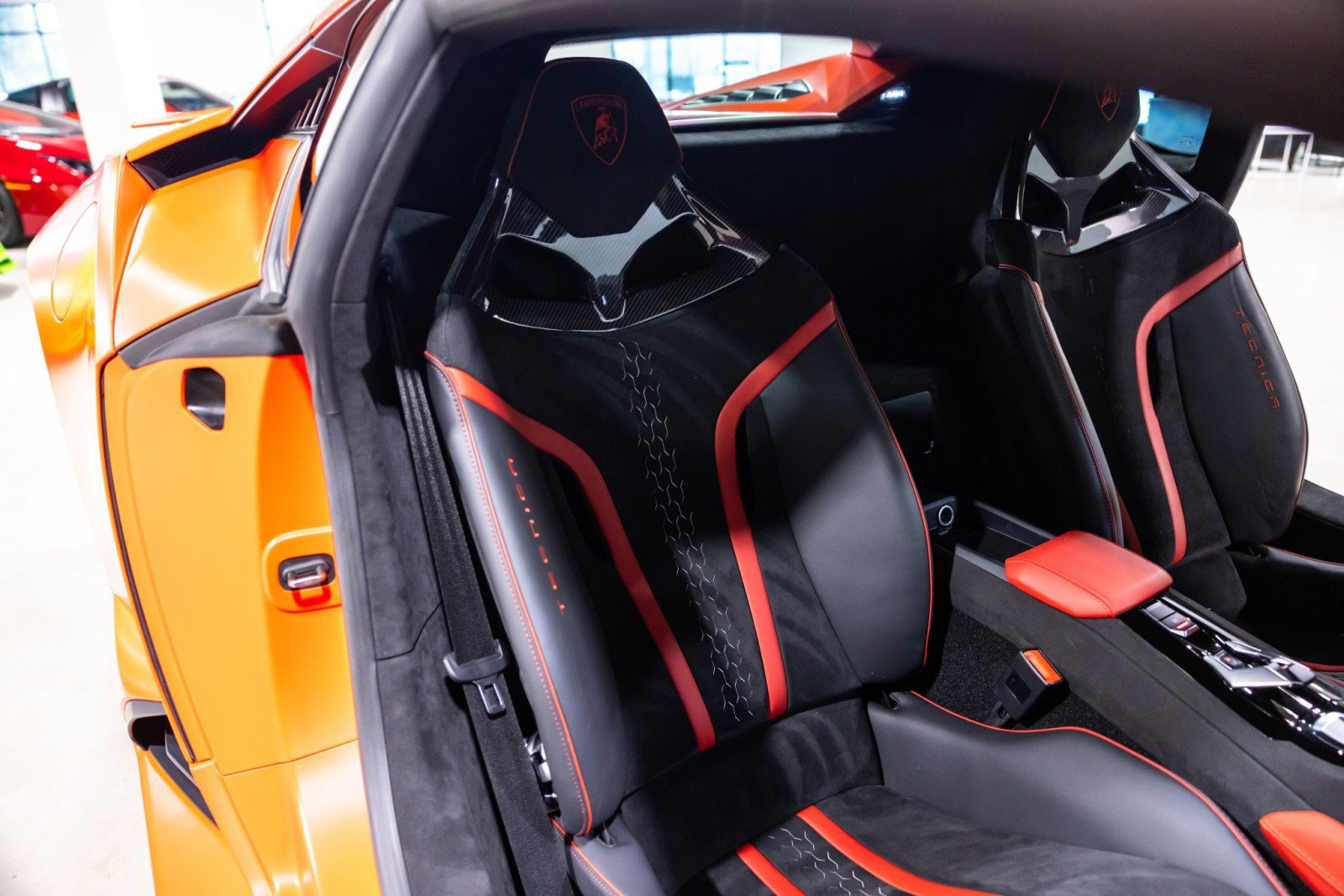 Used 2023 Lamborghini Huracan Tecnica RWD image 31