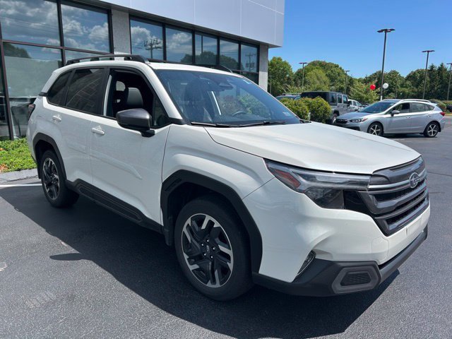 Used 2025 Subaru Forester Limited AWD/4WD image 4