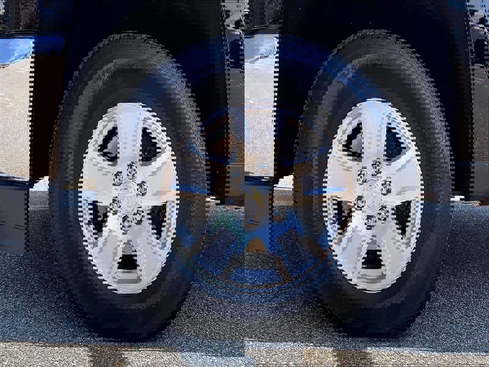 Used 2018 Chevrolet Silverado 1500 LT w/ All Star Edition image 7