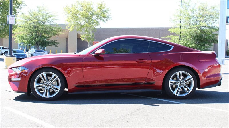Used 2018 Ford Mustang Premium w/ Pony Package RWD image 9