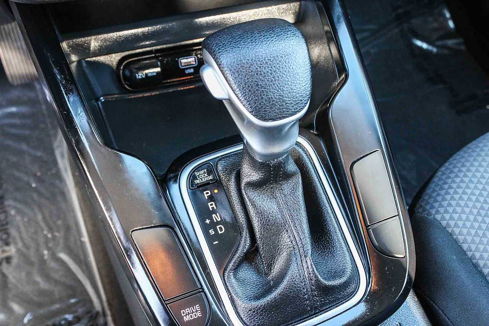 Used 2024 Kia Soul LX w/ Option Group 015 image 18