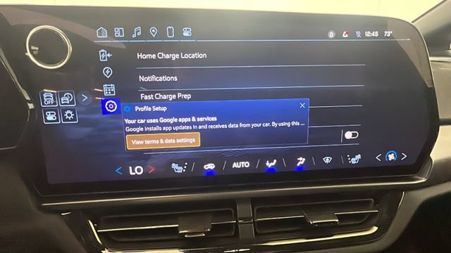 Used 2025 Chevrolet Equinox EV RS FWD image 22
