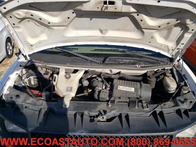 Used 2008 Chevrolet Express 3500 RWD image 6