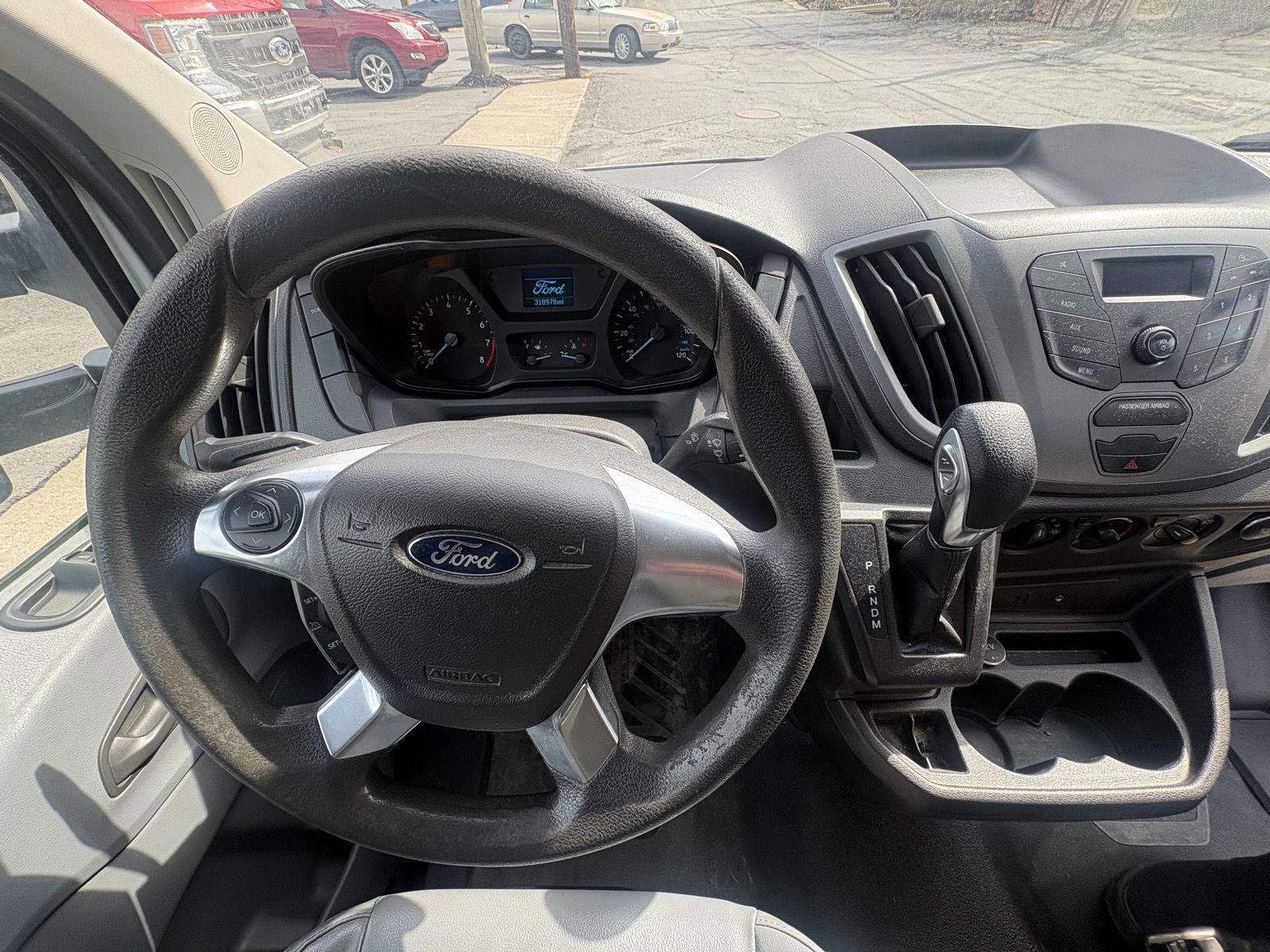 Used 2016 Ford Transit 150 130 Low Roof RWD image 4