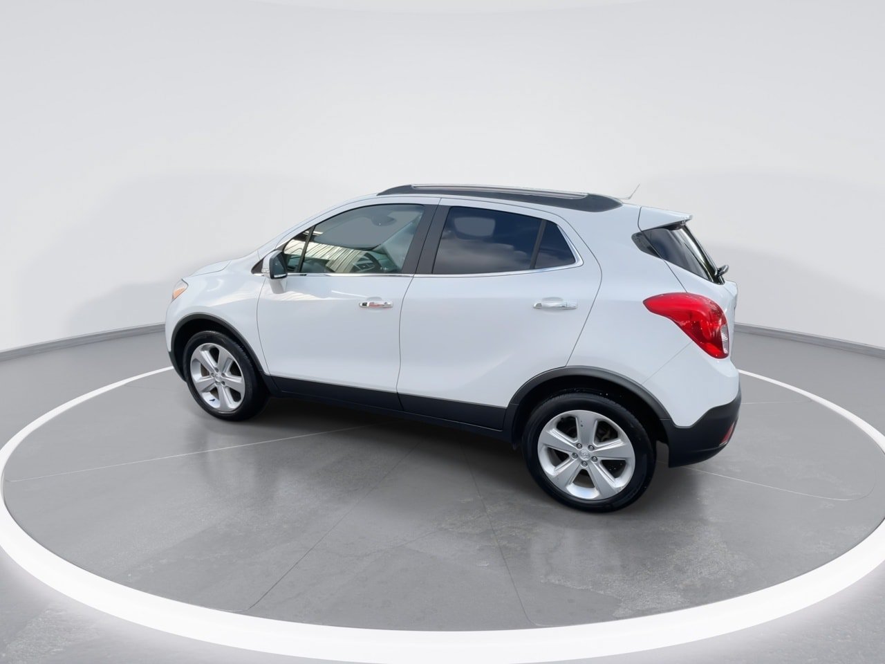 Used 2016 Buick Encore FWD image 12