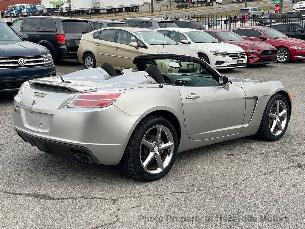 Used 2007 Saturn Sky image 10