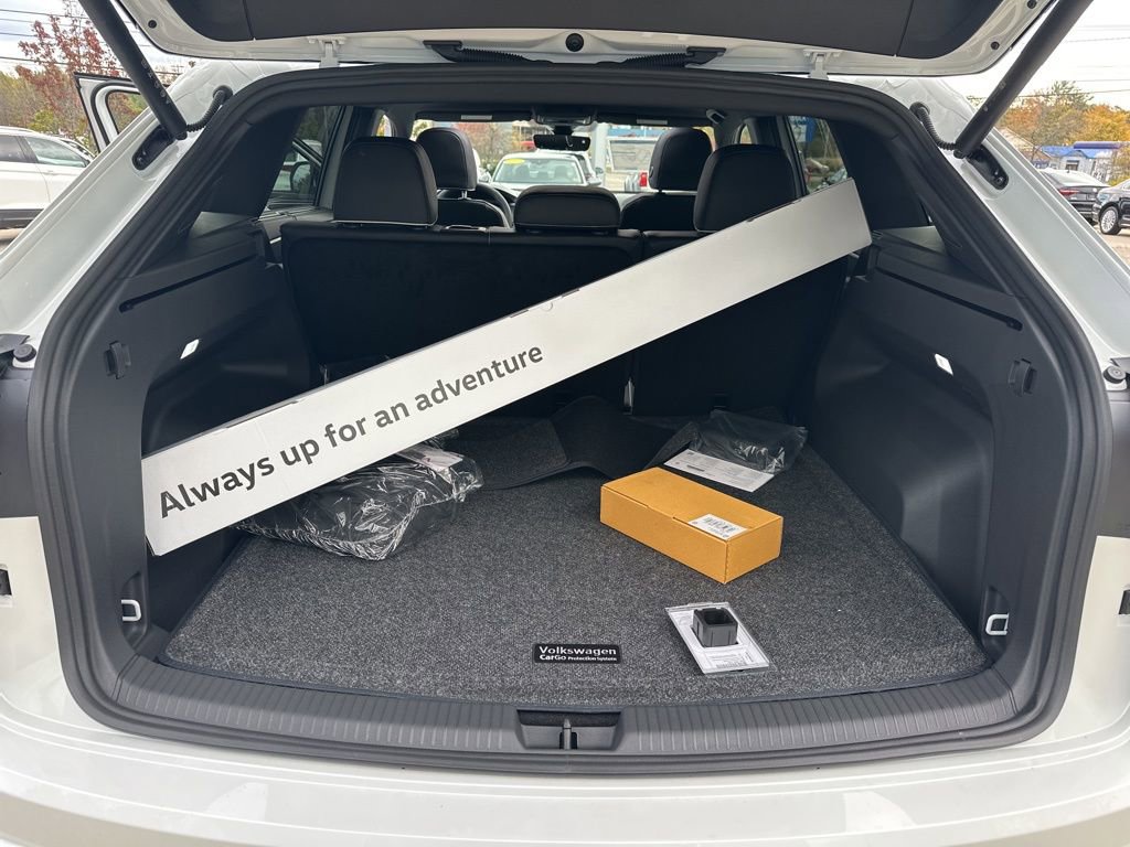 New 2026 Volkswagen Atlas Cross Sport SEL Premium R-Line image 22