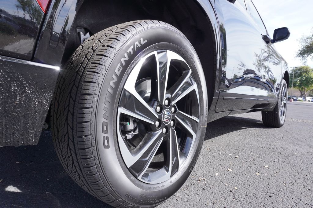 New 2026 Buick Enclave Sport Touring w/ Power Package image 6