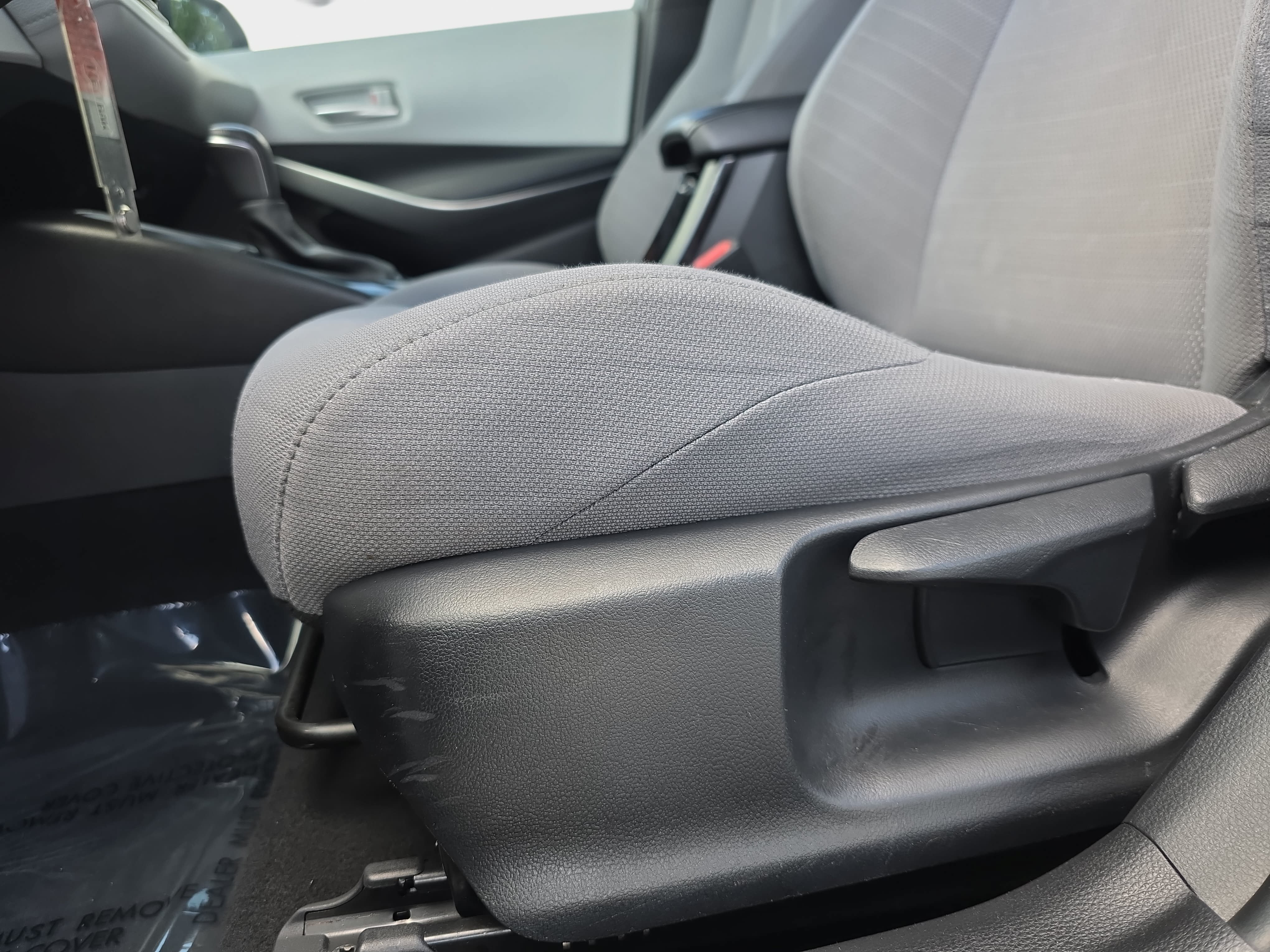 Used 2020 Toyota Corolla SE FWD image 26
