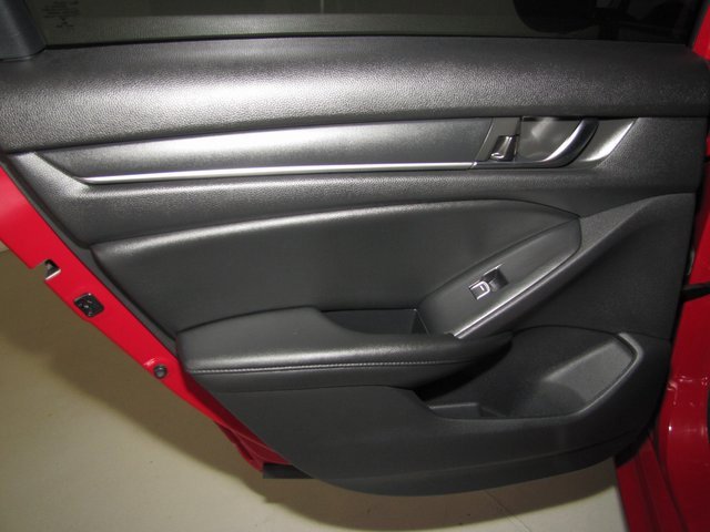 Used 2021 Honda Accord Sport Special Edition image 13