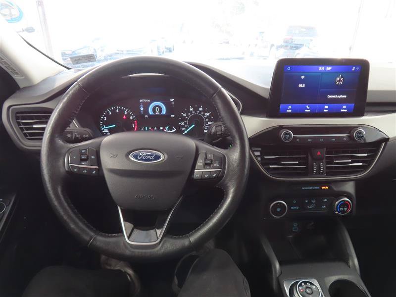 Used 2022 Ford Escape SE AWD/4WD image 17