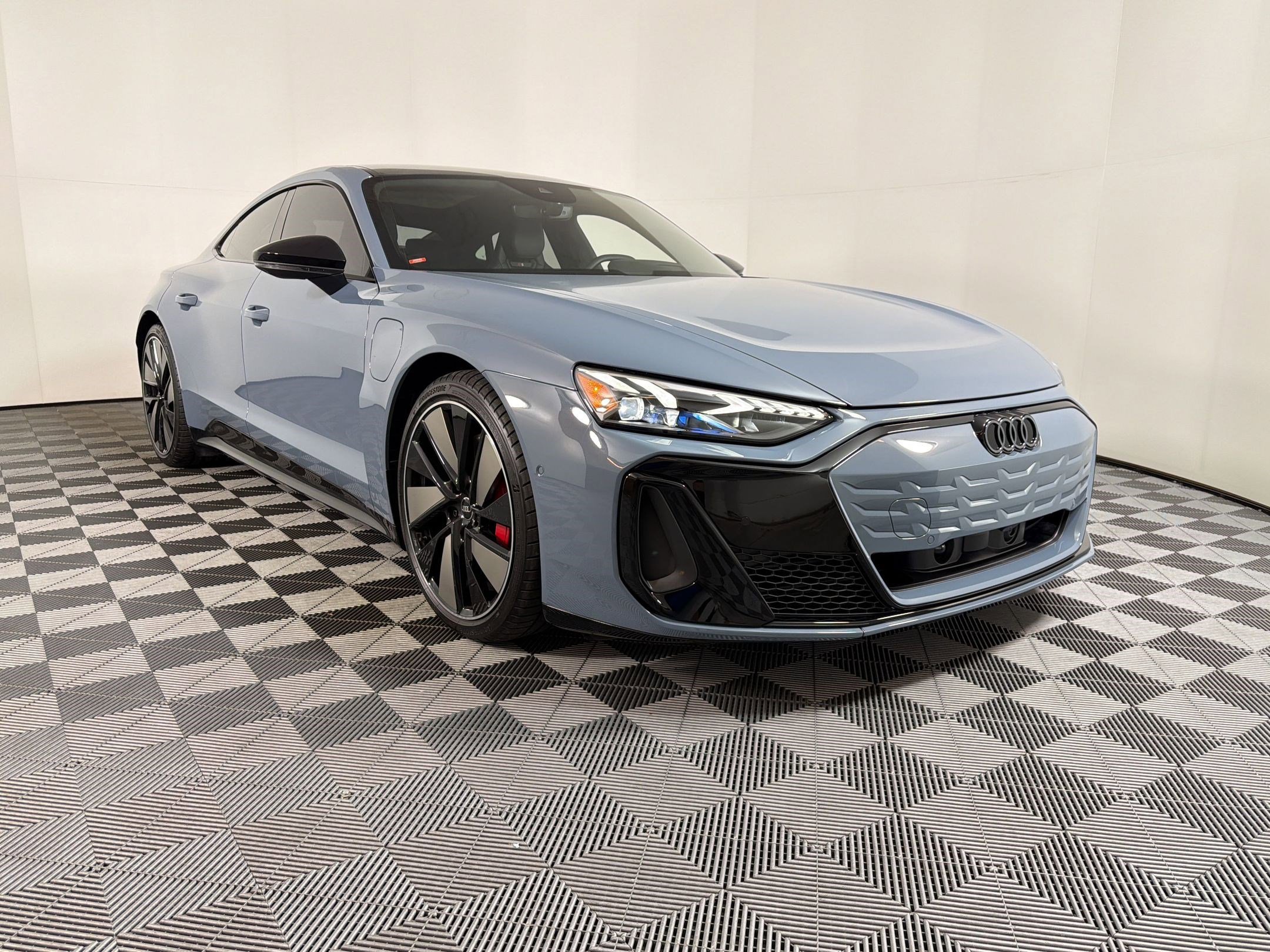 New 2026 Audi S e-tron GT Prestige image 20