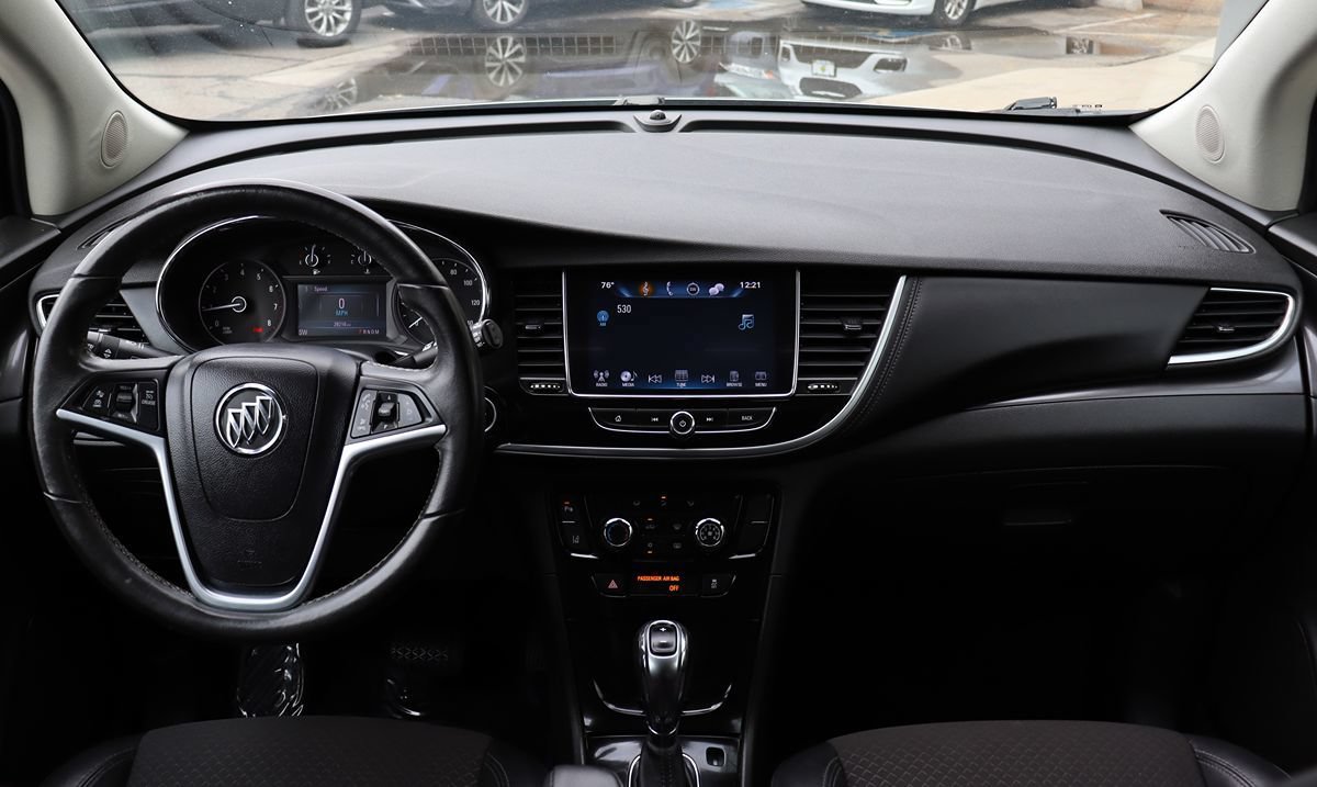 Used 2021 Buick Encore Preferred w/ Safety Package II FWD image 32