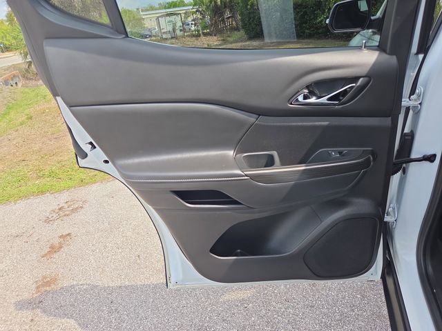 Used 2022 GMC Acadia SLT w/ Technology Package image 11